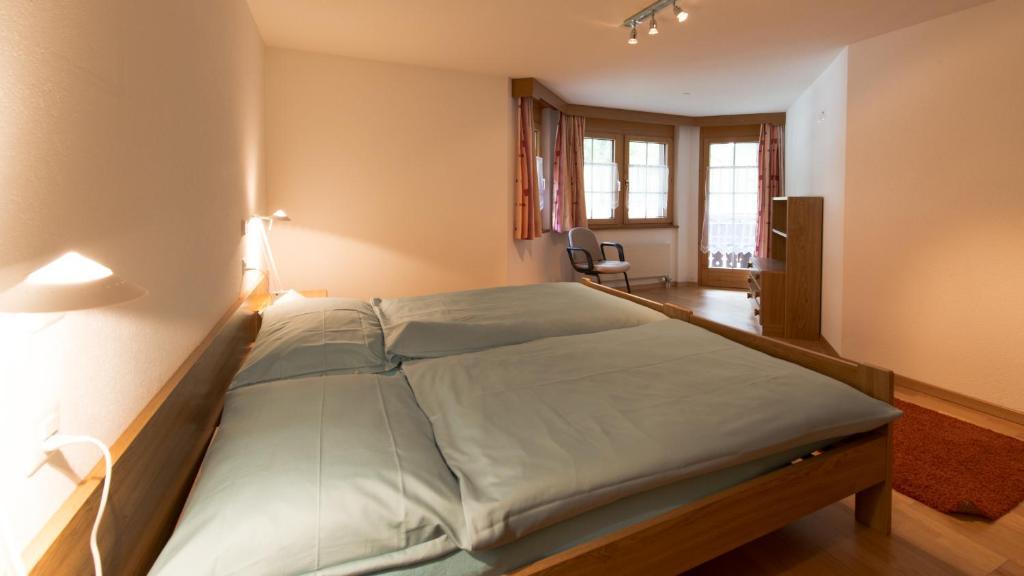 Haus Evita Saas-Grund Chambre photo